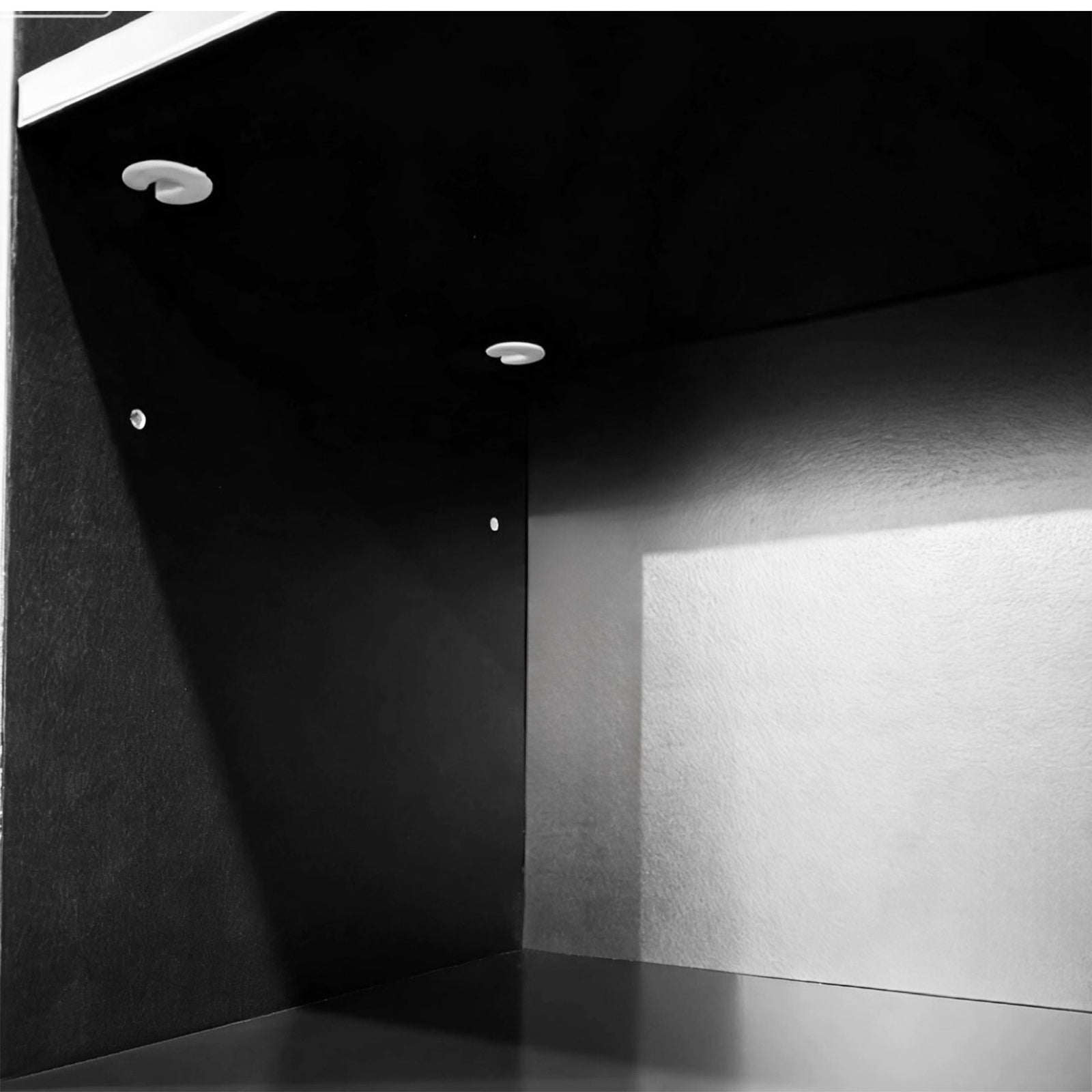 Oikiture Bookshelf Display Shelf CD DVD Storage Media Rack Stand Bookcase Black - Sunyee