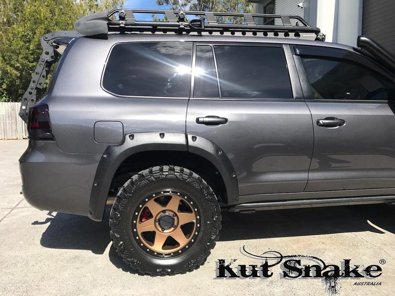 Kut Snake Flares for Toyota Landcruiser 200 Series ABS - Sunyee