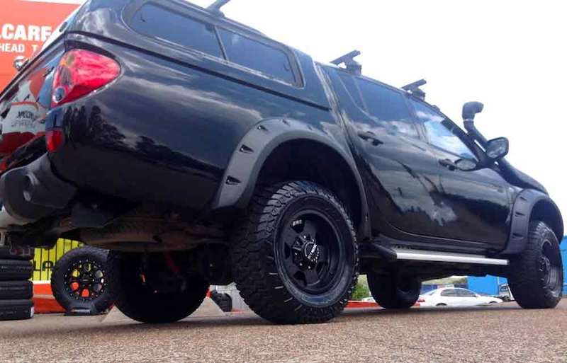 Kut Snake Flares for Mitsubishi Triton ML / MN 2006-2015 ABS - Sunyee